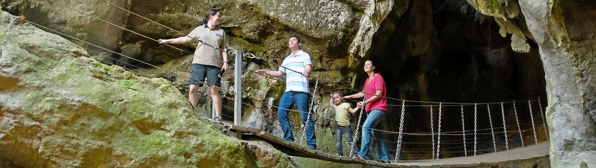 banner-capricorn-caves